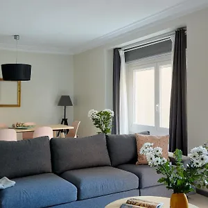 casa-cosi-casanova-1.topbarcelonahotels.com/
